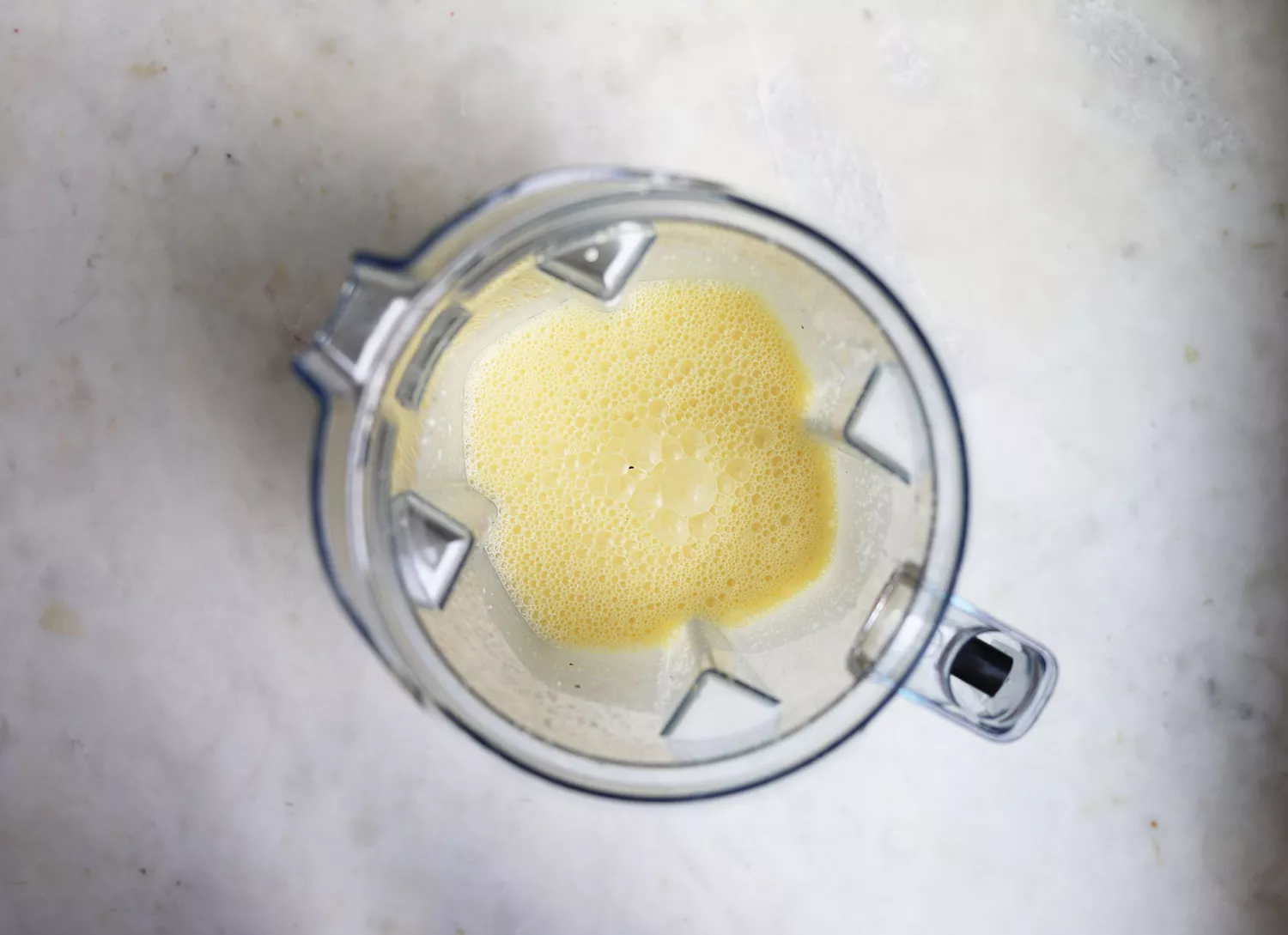 ovos misturados em um liquidificador