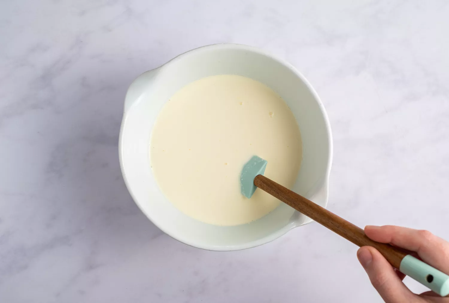 Adicione o creme e a baunilha