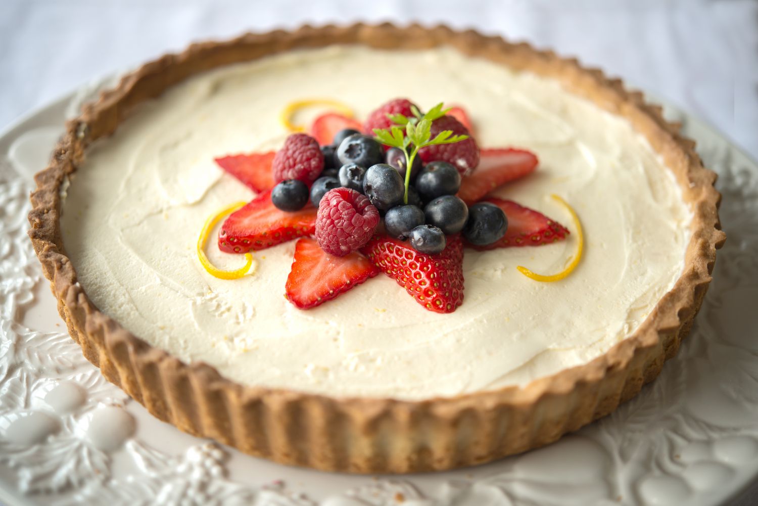 Torta de Verão com Frutas Vermelhas, Limão e Mascarpone